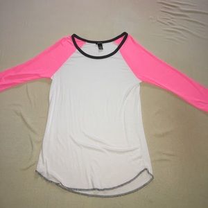 Baseball tee